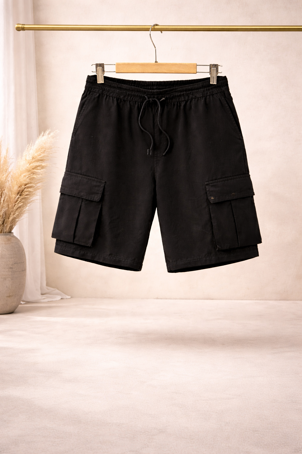 Short cargo negro urbano – estilo streetwear con bolsillos funcionales
