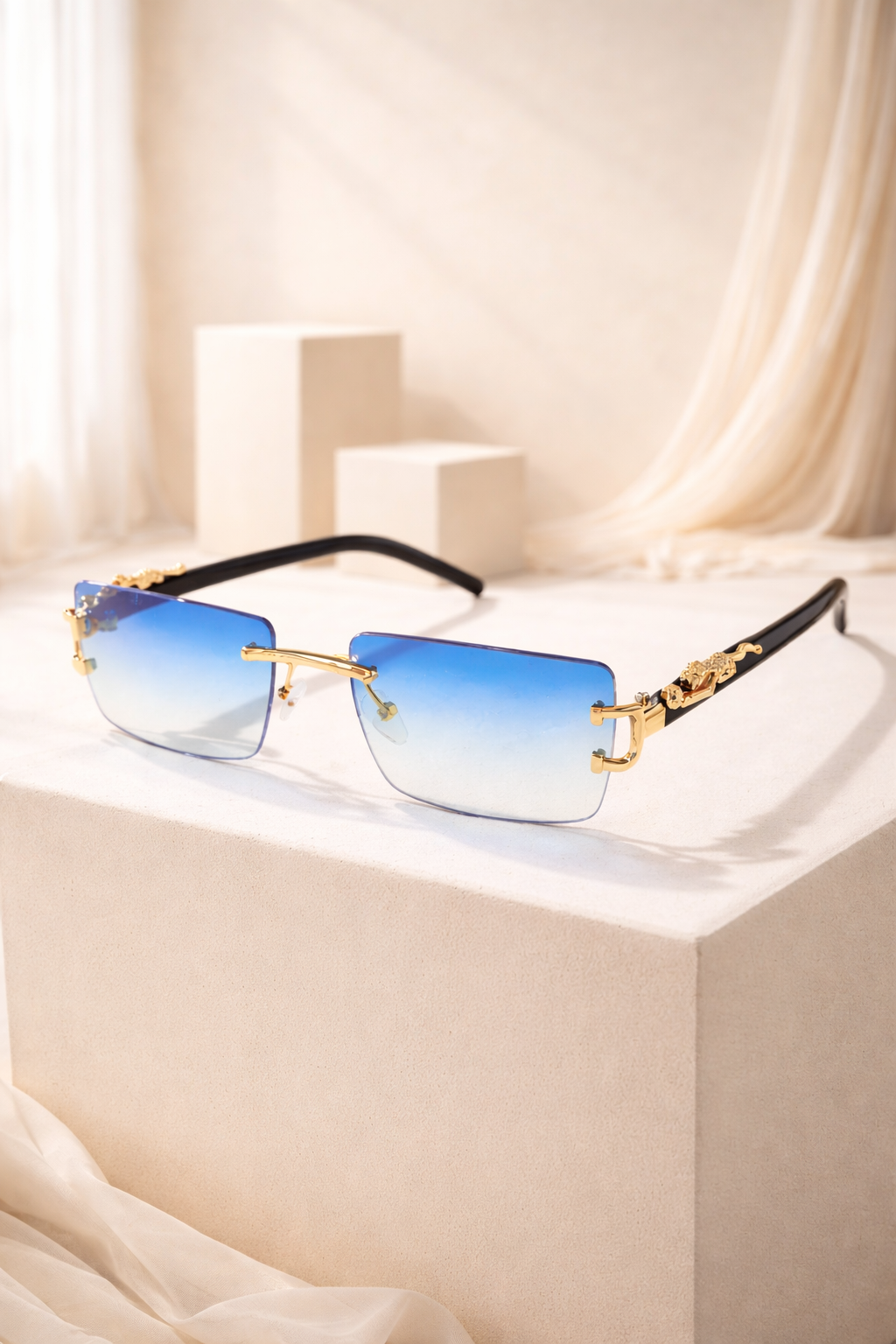 Gafas de Sol Sin Marco Degradadas con Detalles Dorados – Estilo Premium