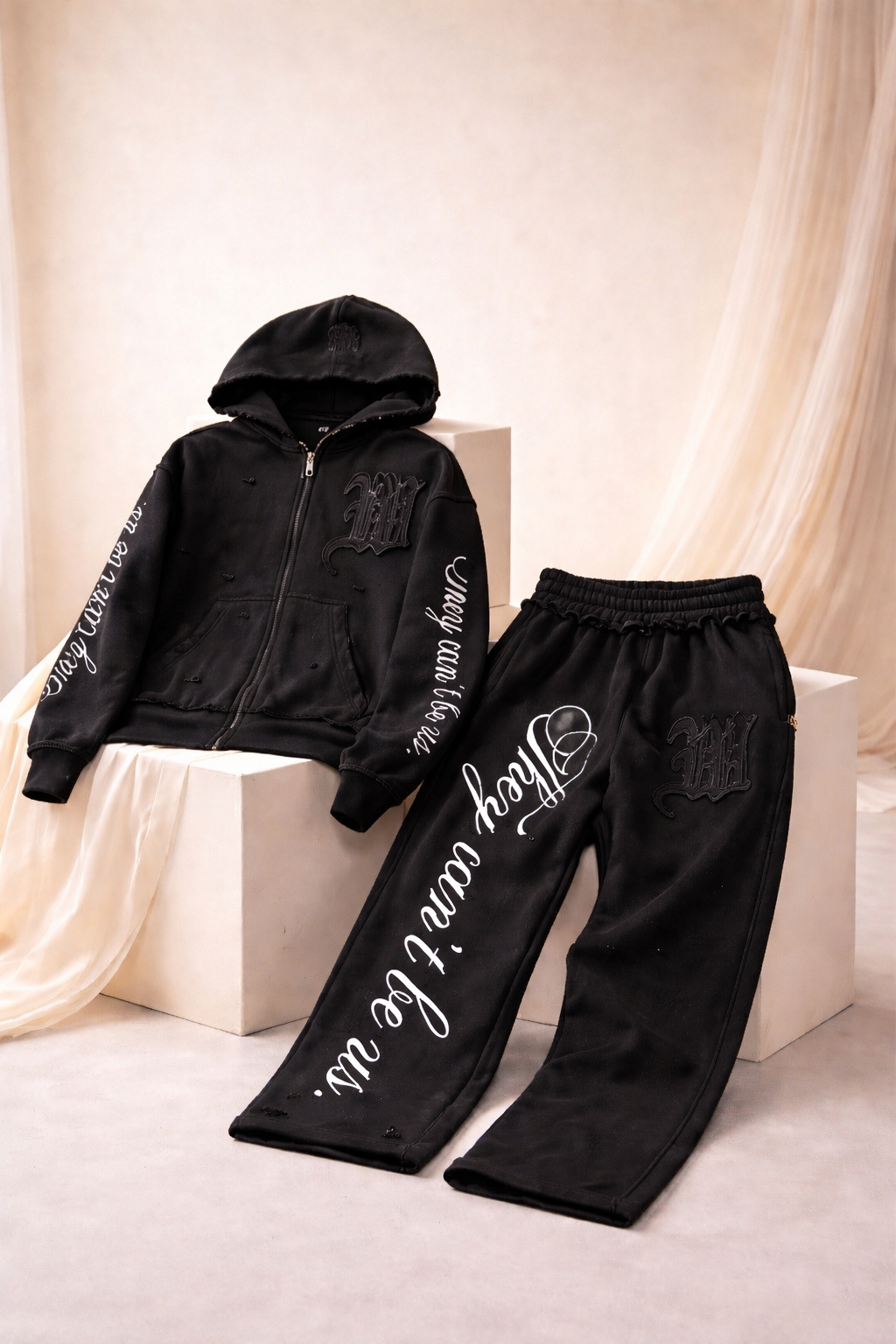 Chándal Premium Urban Style “Money Can’t Be Us”
