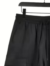 Short cargo negro urbano – estilo streetwear con bolsillos funcionales