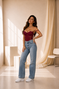 Corset Elegante de Encaje con Falda Ajustada – Conjunto Sofisticado y Sensual