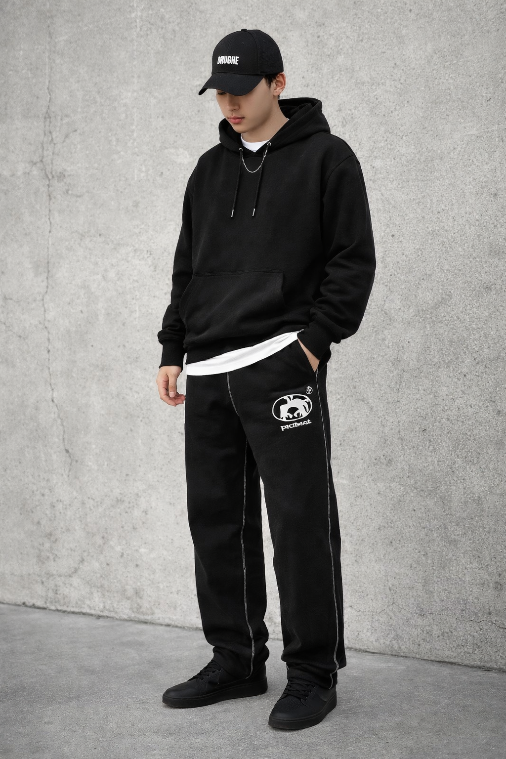 Pantalón Streetwear con Costuras Contrastadas – Corte Relaxed