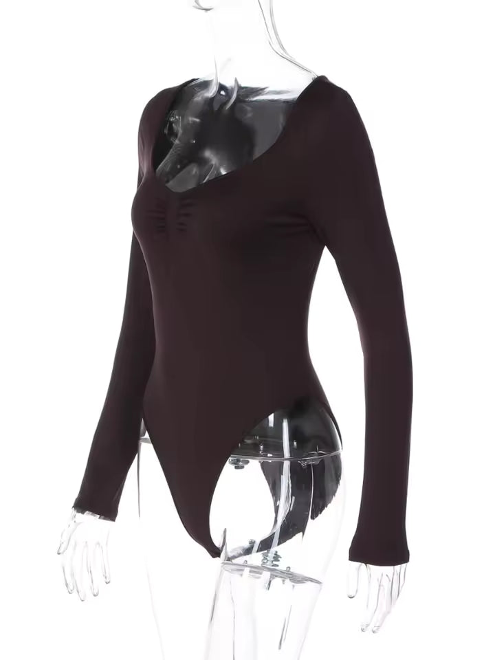 Body Negro de Manga Larga Ajustado – Elegancia y Estilo Minimalista